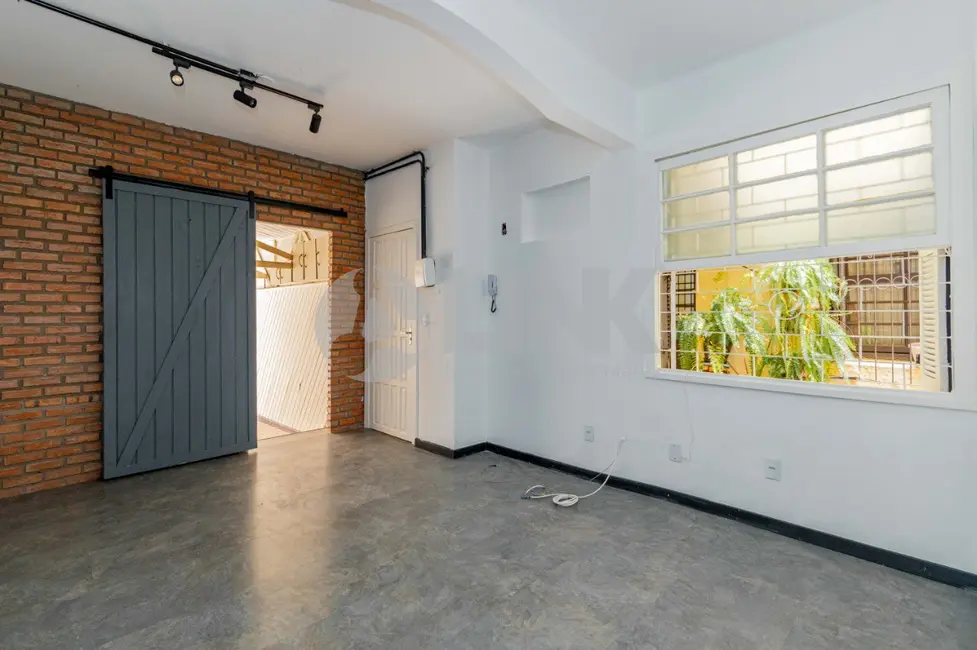 Apartamento com 2 quartos à venda, 46m2 em Santo Antônio, Porto Alegre - RS - imagem 4 Foto 4 de Apartamento com 2 quartos à venda, 46m2 em Santo Antônio, Porto Alegre - RS