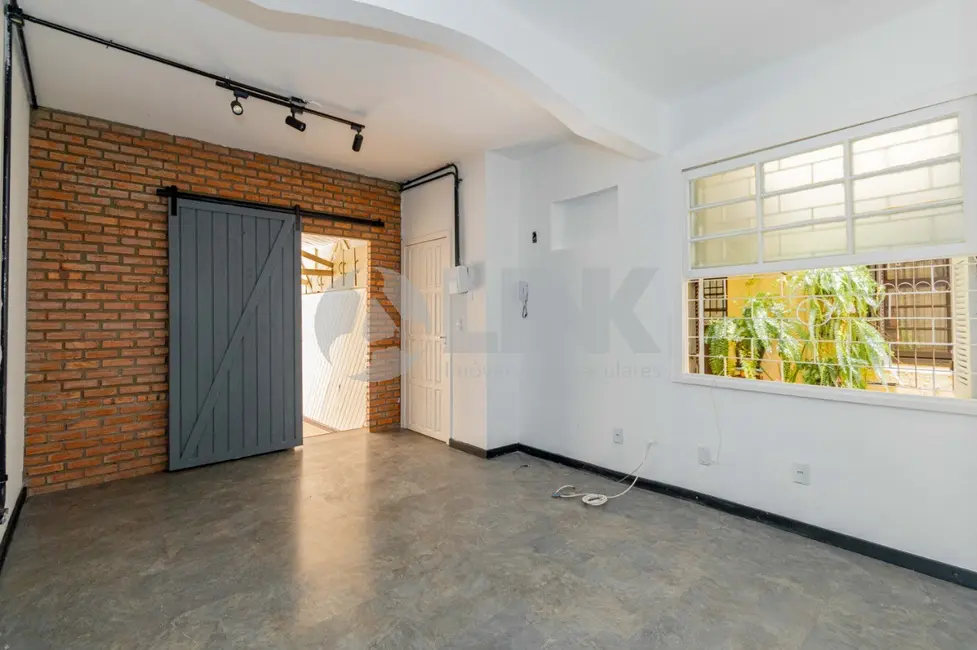 Apartamento com 2 quartos à venda, 46m2 em Santo Antônio, Porto Alegre - RS - imagem 5 Foto 5 de Apartamento com 2 quartos à venda, 46m2 em Santo Antônio, Porto Alegre - RS