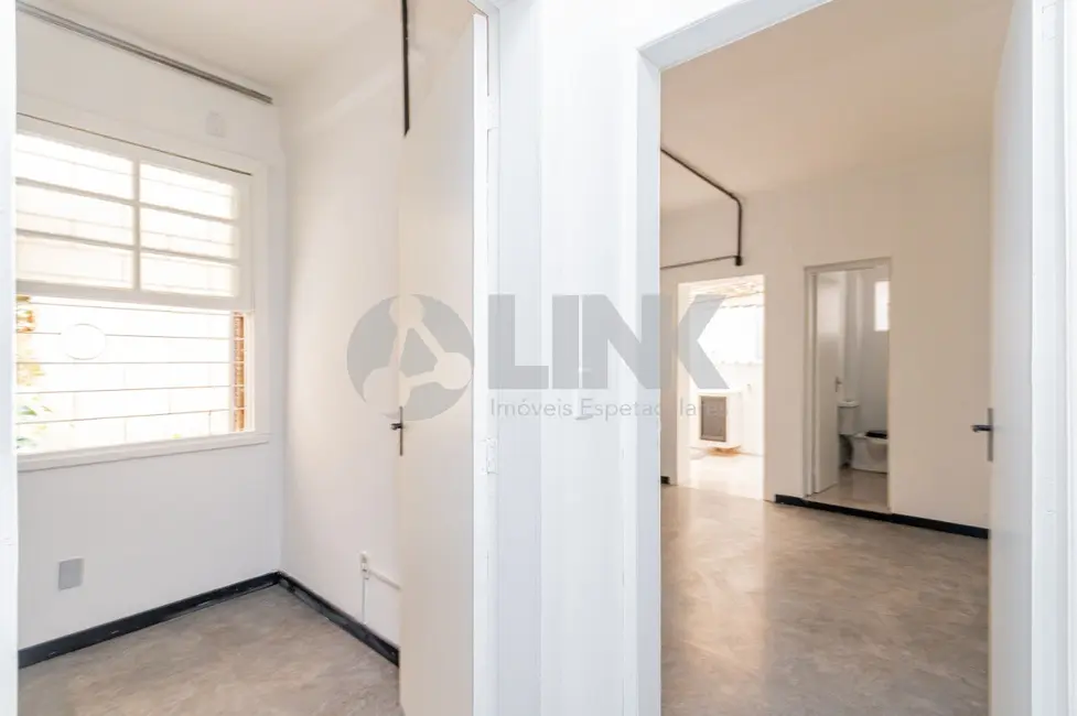 Apartamento com 2 quartos à venda, 46m2 em Santo Antônio, Porto Alegre - RS - imagem 9 Foto 9 de Apartamento com 2 quartos à venda, 46m2 em Santo Antônio, Porto Alegre - RS