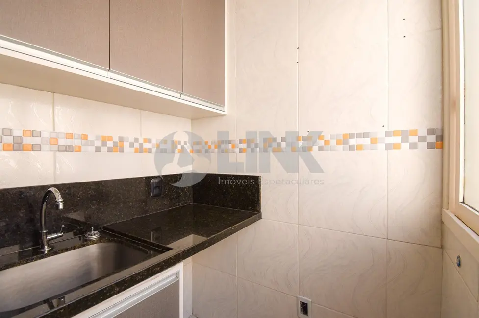 Apartamento com 2 quartos à venda, 66m2 em Vila Jardim, Porto Alegre - RS - imagem 6 Foto 6 de Apartamento com 2 quartos à venda, 66m2 em Vila Jardim, Porto Alegre - RS