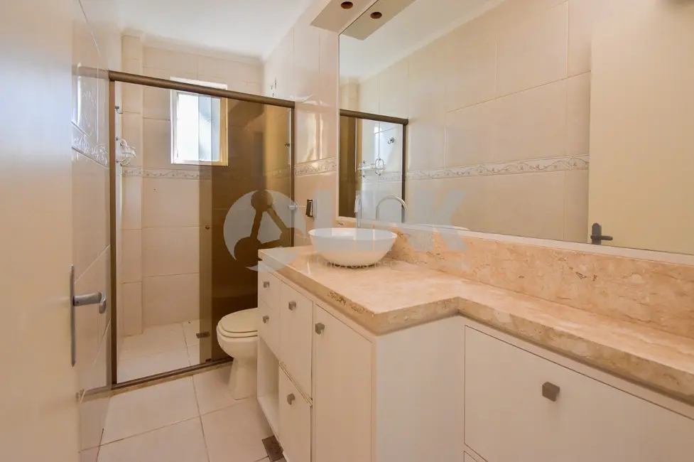 Apartamento com 2 quartos à venda, 66m2 em Vila Jardim, Porto Alegre - RS - imagem 9 Foto 9 de Apartamento com 2 quartos à venda, 66m2 em Vila Jardim, Porto Alegre - RS