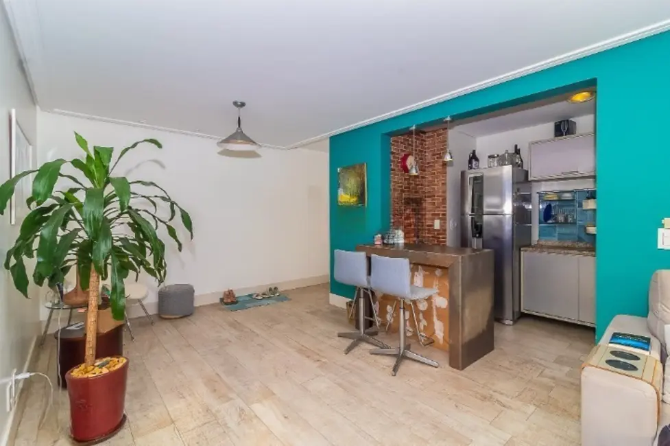 Foto 6 de Apartamento com 2 quartos à venda, 73m2 em Vila Jardim, Porto Alegre - RS