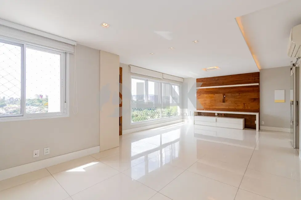 Apartamento com 3 quartos à venda, 107m2 em Boa Vista, Porto Alegre - RS - imagem 7 Foto 7 de Apartamento com 3 quartos à venda, 107m2 em Boa Vista, Porto Alegre - RS