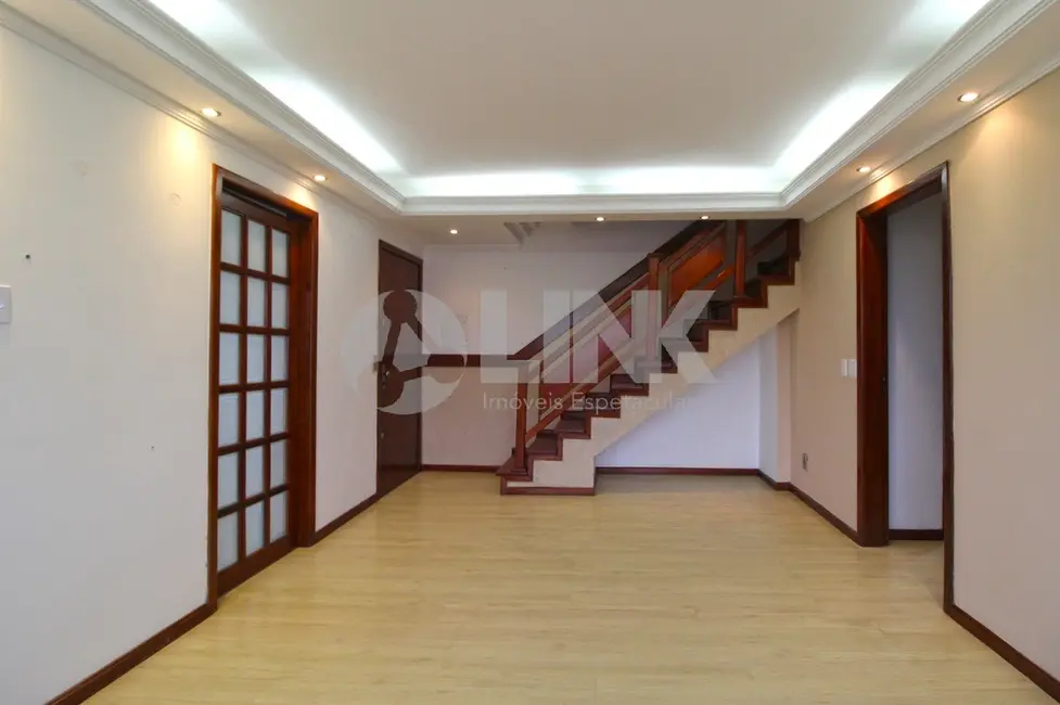 Foto 2 de Apartamento com 2 quartos à venda, 177m2 em Porto Alegre - RS