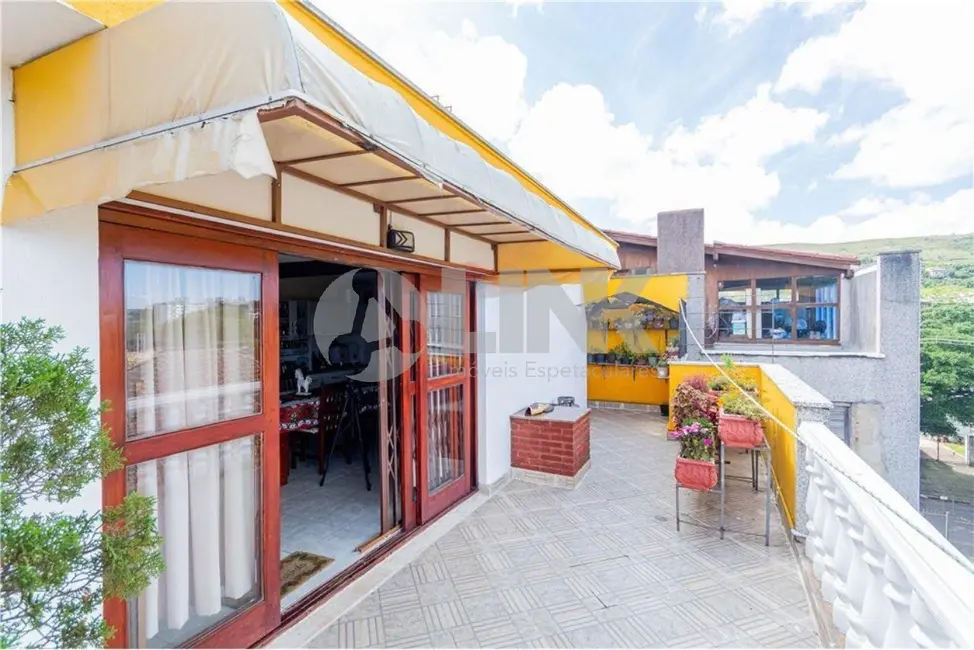 Foto 1 de Apartamento com 2 quartos à venda, 203m2 em Nonoai, Porto Alegre - RS