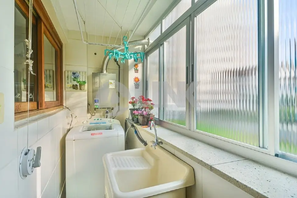 Foto 9 de Apartamento com 3 quartos à venda, 100m2 em Mont Serrat, Porto Alegre - RS