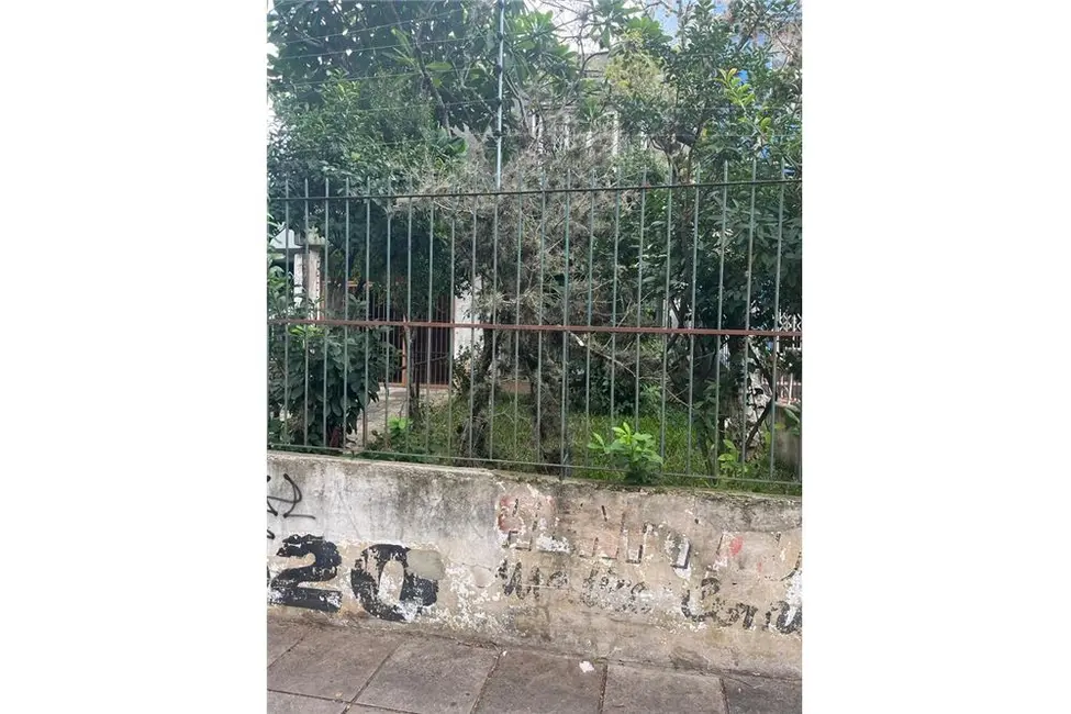 Casa com 3 quartos à venda, 179m2 em Petrópolis, Porto Alegre - RS - imagem 4 Foto 4 de Casa com 3 quartos à venda, 179m2 em Petrópolis, Porto Alegre - RS