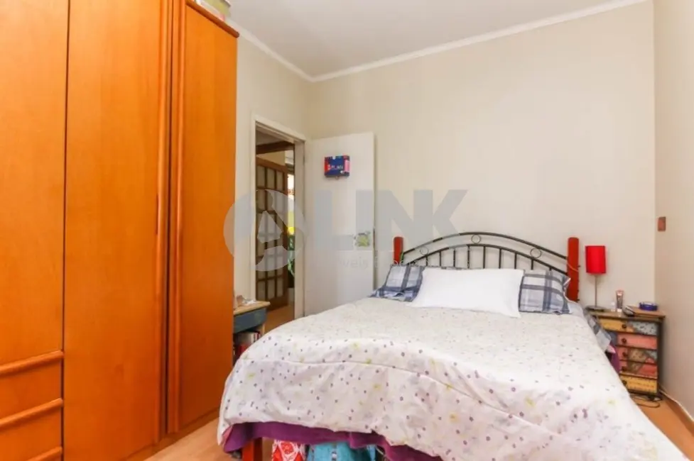 Foto 8 de Apartamento com 2 quartos à venda, 69m2 em Menino Deus, Porto Alegre - RS