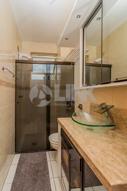 Apartamento com 2 quartos à venda, 59m2 em Azenha, Porto Alegre - RS - imagem 7 Foto 7 de Apartamento com 2 quartos à venda, 59m2 em Azenha, Porto Alegre - RS