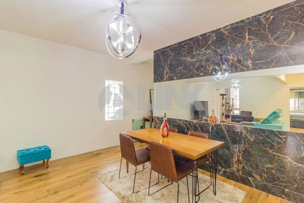 Apartamento com 3 quartos à venda, 97m2 em Auxiliadora, Porto Alegre - RS - imagem 7 Foto 7 de Apartamento com 3 quartos à venda, 97m2 em Auxiliadora, Porto Alegre - RS