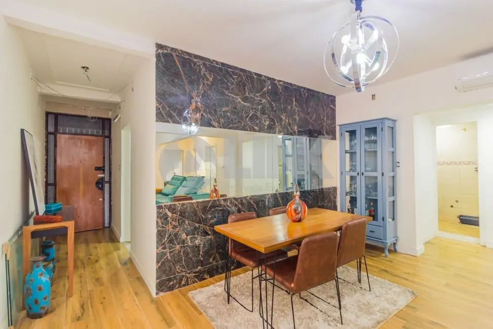 Apartamento com 3 quartos à venda, 97m2 em Auxiliadora, Porto Alegre - RS - imagem 8 Foto 8 de Apartamento com 3 quartos à venda, 97m2 em Auxiliadora, Porto Alegre - RS