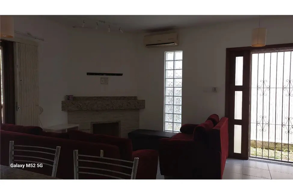 Foto 3 de Casa de Condomínio com 2 quartos à venda, 80m2 em Agronomia, Porto Alegre - RS