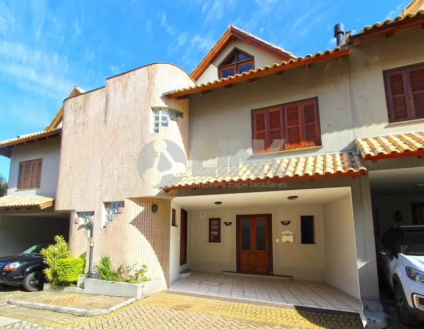 Foto 1 de Casa de Condomínio com 3 quartos à venda, 180m2 em Cristal, Porto Alegre - RS