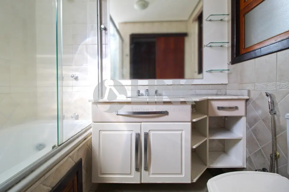 Foto 9 de Casa de Condomínio com 3 quartos à venda, 180m2 em Cristal, Porto Alegre - RS