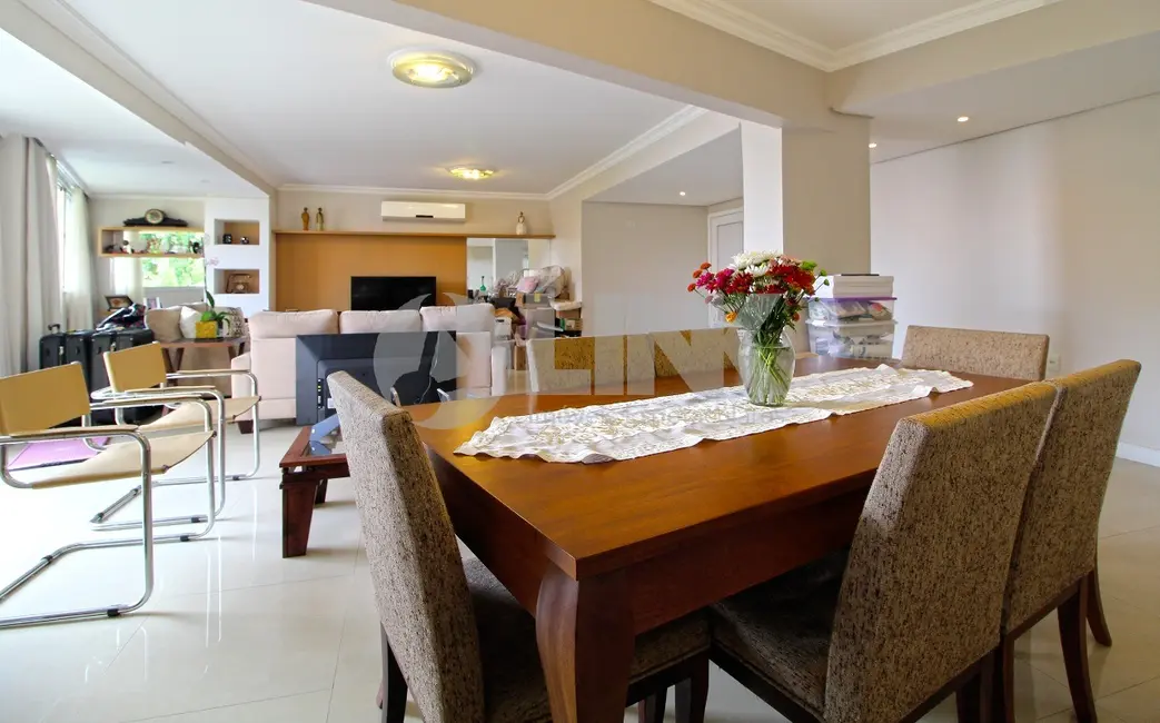 Apartamento com 3 quartos à venda, 165m2 em Menino Deus, Porto Alegre - RS - imagem 3 Foto 3 de Apartamento com 3 quartos à venda, 165m2 em Menino Deus, Porto Alegre - RS