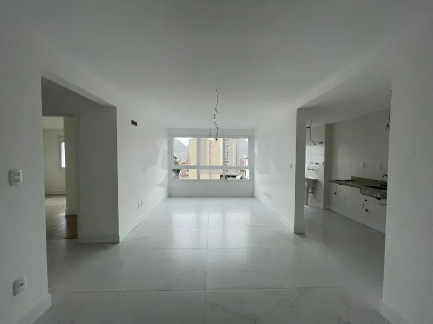 Foto 1 de Apartamento com 2 quartos à venda, 79m2 em Passo da Areia, Porto Alegre - RS