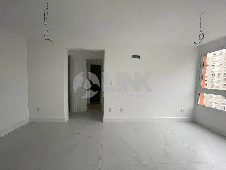 Apartamento com 1 quarto à venda, 51m2 em Passo da Areia, Porto Alegre - RS - imagem 5 Foto 5 de Apartamento com 1 quarto à venda, 51m2 em Passo da Areia, Porto Alegre - RS