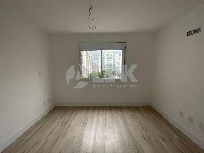 Apartamento com 1 quarto à venda, 51m2 em Passo da Areia, Porto Alegre - RS - imagem 9 Foto 9 de Apartamento com 1 quarto à venda, 51m2 em Passo da Areia, Porto Alegre - RS