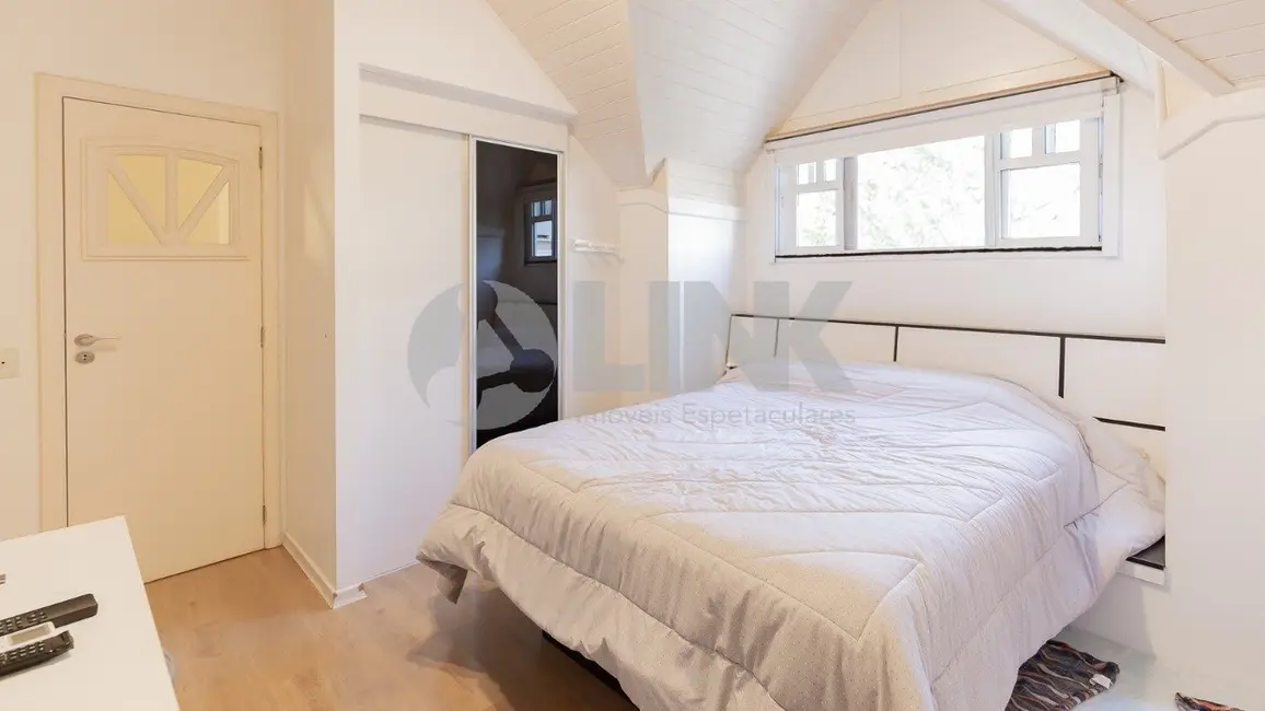 Foto 9 de Casa de Condomínio com 4 quartos à venda, 223m2 em Jardim Carvalho, Porto Alegre - RS