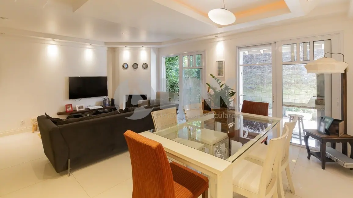 Foto 2 de Casa de Condomínio com 4 quartos à venda, 223m2 em Jardim Carvalho, Porto Alegre - RS