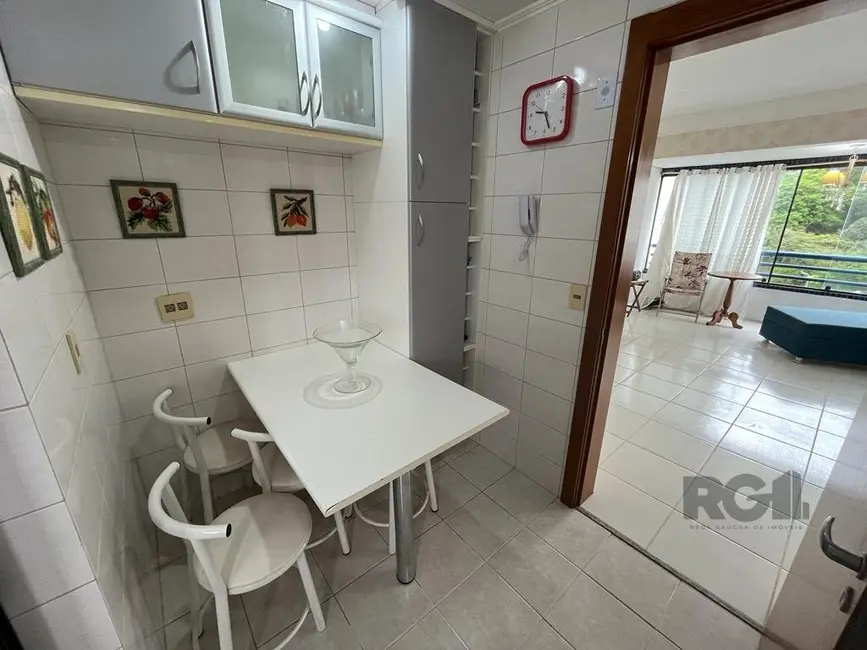 Foto 8 de Apartamento com 3 quartos à venda, 99m2 em Cristal, Porto Alegre - RS