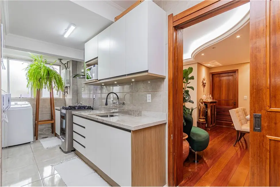 Foto 9 de Apartamento com 3 quartos à venda, 105m2 em Higienópolis, Porto Alegre - RS