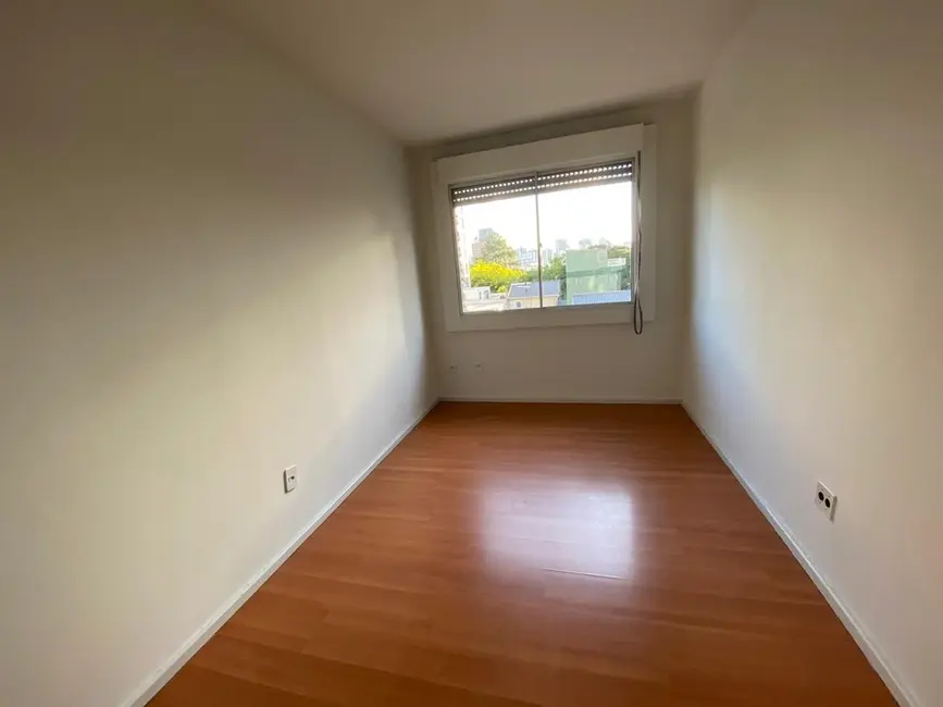 Apartamento com 3 quartos à venda, 78m2 em Passo da Areia, Porto Alegre - RS - imagem 6 Foto 6 de Apartamento com 3 quartos à venda, 78m2 em Passo da Areia, Porto Alegre - RS