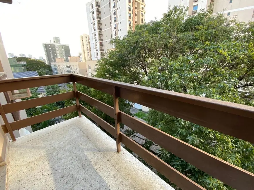 Apartamento com 3 quartos à venda, 78m2 em Passo da Areia, Porto Alegre - RS - imagem 3 Foto 3 de Apartamento com 3 quartos à venda, 78m2 em Passo da Areia, Porto Alegre - RS