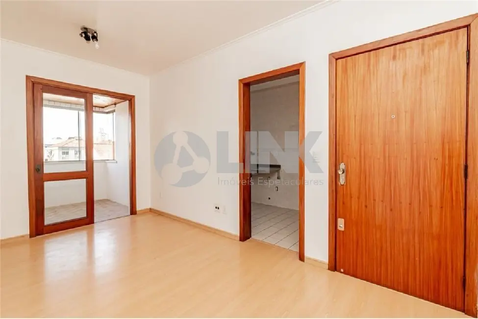 Foto 2 de Apartamento com 2 quartos à venda, 61m2 em São Sebastião, Porto Alegre - RS