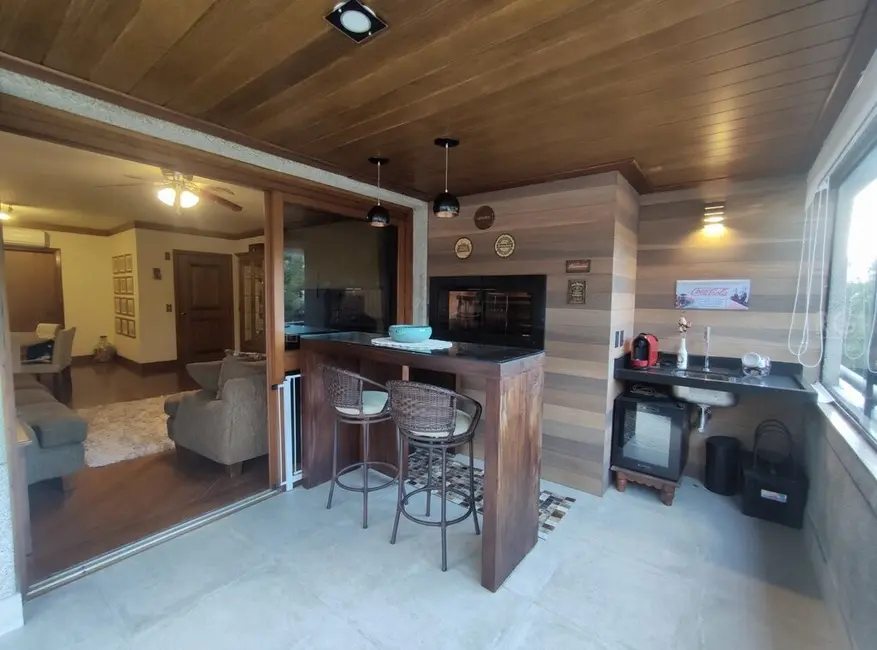 Apartamento com 3 quartos à venda, 140m2 em Bela Vista, Porto Alegre - RS - imagem 4 Foto 4 de Apartamento com 3 quartos à venda, 140m2 em Bela Vista, Porto Alegre - RS