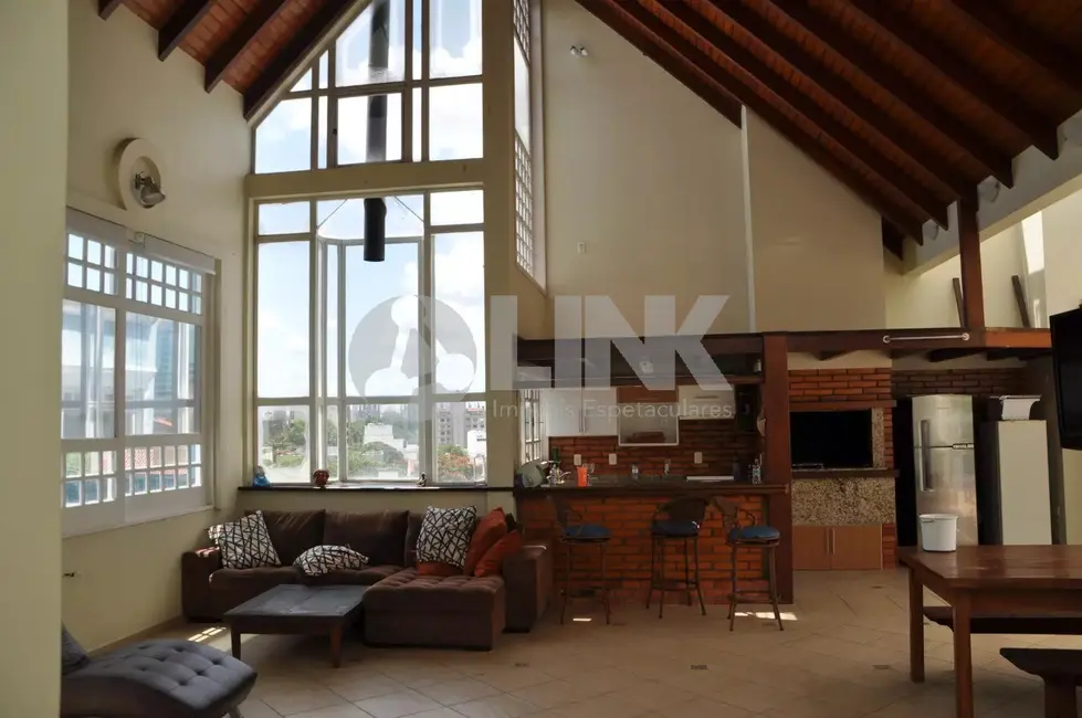 Casa com 4 quartos à venda, 526m2 em Três Figueiras, Porto Alegre - RS - imagem 9 Foto 9 de Casa com 4 quartos à venda, 526m2 em Três Figueiras, Porto Alegre - RS