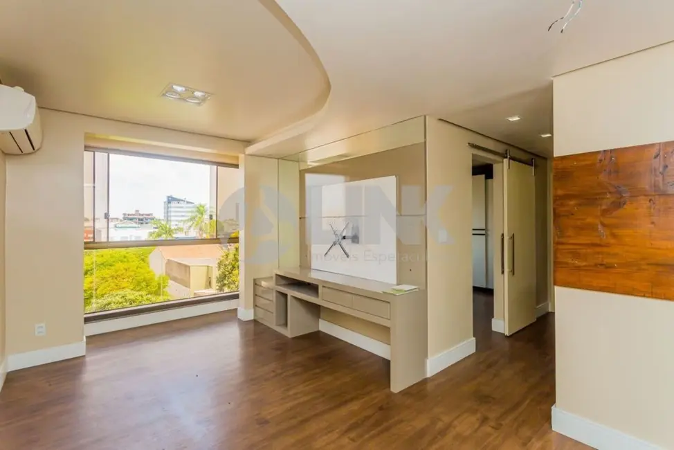 Foto 2 de Apartamento com 2 quartos à venda, 66m2 em São João, Porto Alegre - RS