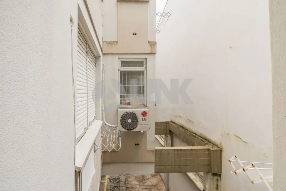 Foto 6 de Apartamento com 2 quartos à venda, 56m2 em São João, Porto Alegre - RS