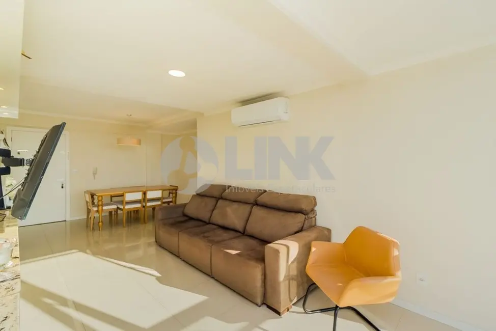 Apartamento com 2 quartos à venda, 79m2 em Vila Ipiranga, Porto Alegre - RS - imagem 6 Foto 6 de Apartamento com 2 quartos à venda, 79m2 em Vila Ipiranga, Porto Alegre - RS