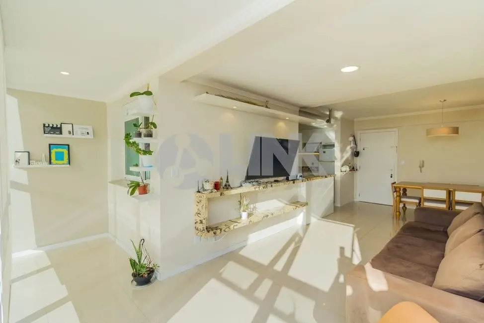 Apartamento com 2 quartos à venda, 79m2 em Vila Ipiranga, Porto Alegre - RS - imagem 3 Foto 3 de Apartamento com 2 quartos à venda, 79m2 em Vila Ipiranga, Porto Alegre - RS