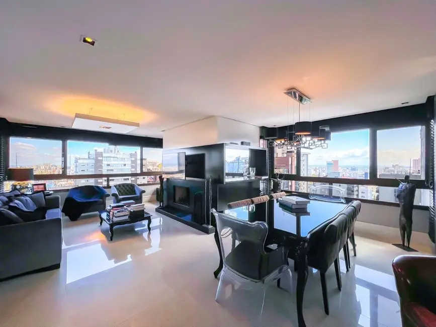 Apartamento com 3 quartos à venda, 160m2 em Moinhos de Vento, Porto Alegre - RS - imagem 9 Foto 9 de Apartamento com 3 quartos à venda, 160m2 em Moinhos de Vento, Porto Alegre - RS