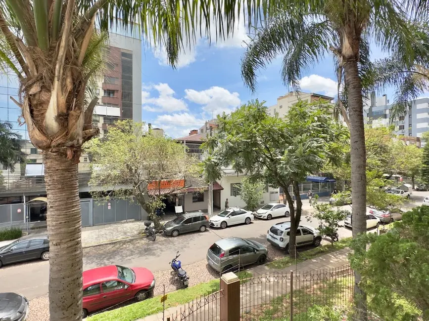 Apartamento com 3 quartos à venda, 79m2 em Menino Deus, Porto Alegre - RS - imagem 6 Foto 6 de Apartamento com 3 quartos à venda, 79m2 em Menino Deus, Porto Alegre - RS