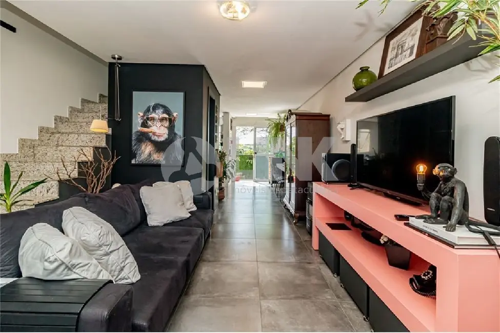 Foto 1 de Casa de Condomínio com 2 quartos à venda, 85m2 em Mário Quintana, Porto Alegre - RS