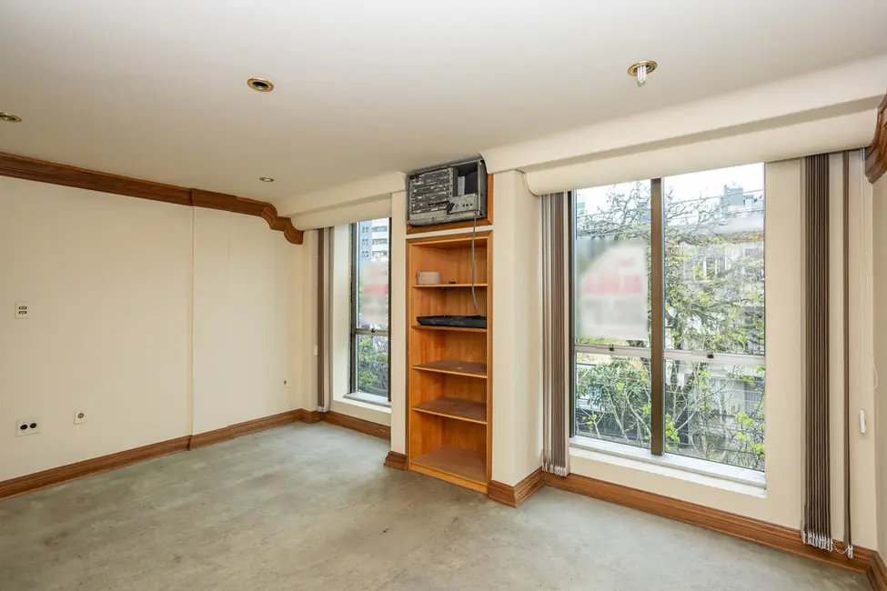 Foto 6 de Sala Comercial à venda, 33m2 em Rio Branco, Porto Alegre - RS