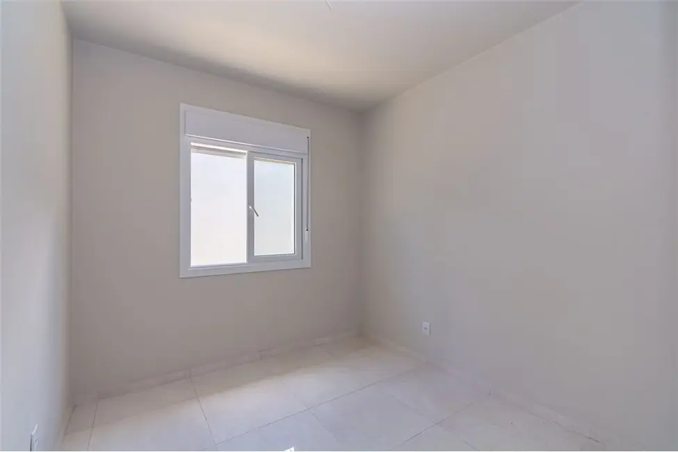 Casa de Condomínio com 2 quartos à venda, 49m2 em Nossa Senhora das Graças, Canoas - RS - imagem 4 Foto 4 de Casa de Condomínio com 2 quartos à venda, 49m2 em Nossa Senhora das Graças, Canoas - RS