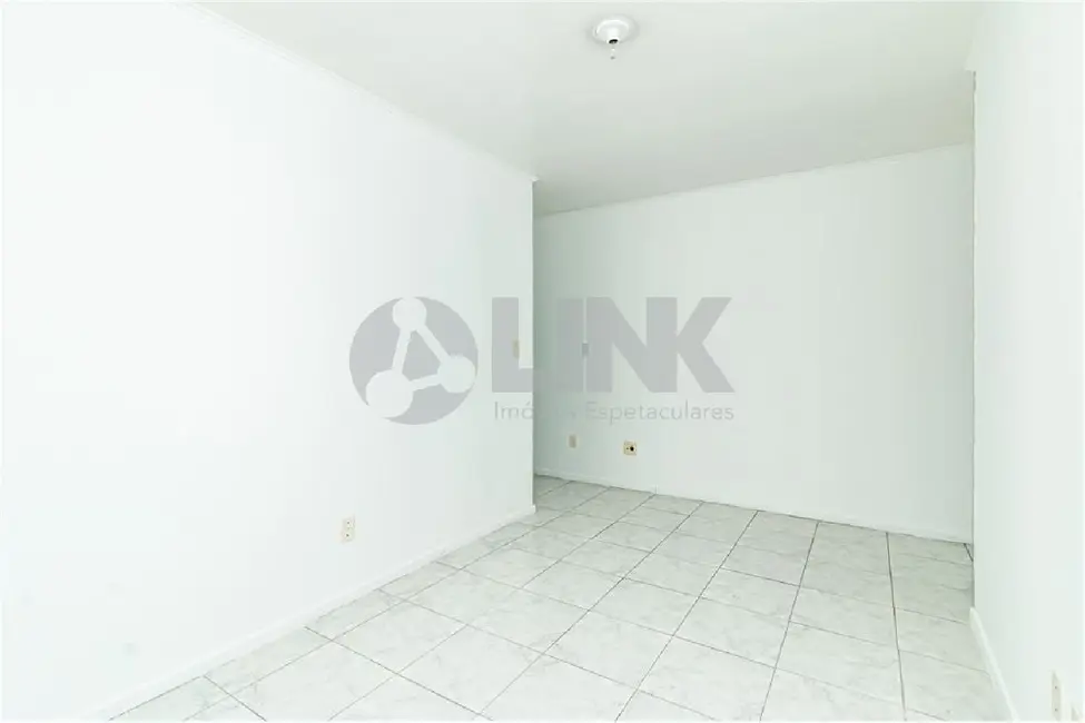 Foto 4 de Apartamento com 1 quarto à venda, 39m2 em Passo da Areia, Porto Alegre - RS