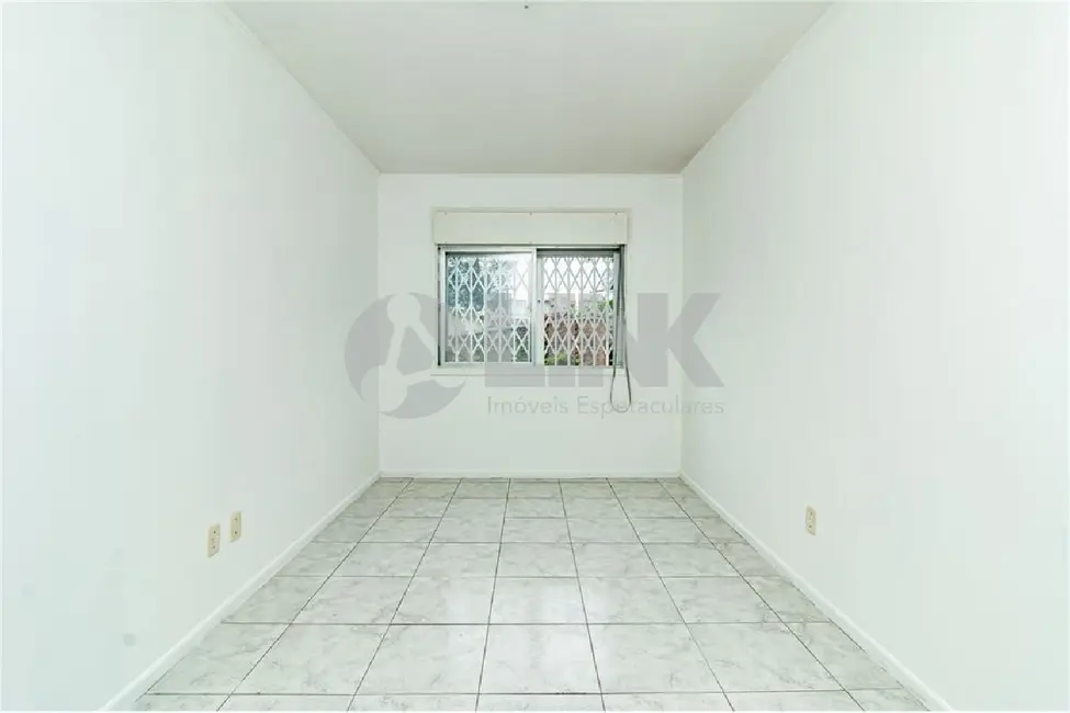 Foto 3 de Apartamento com 1 quarto à venda, 39m2 em Passo da Areia, Porto Alegre - RS