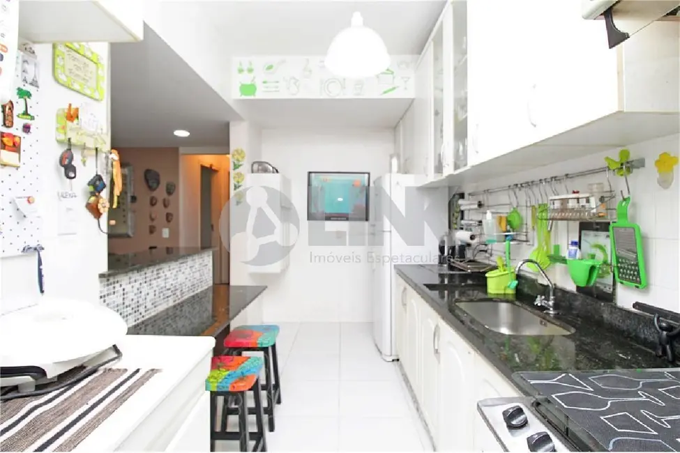 Foto 4 de Apartamento com 2 quartos à venda, 73m2 em Auxiliadora, Porto Alegre - RS