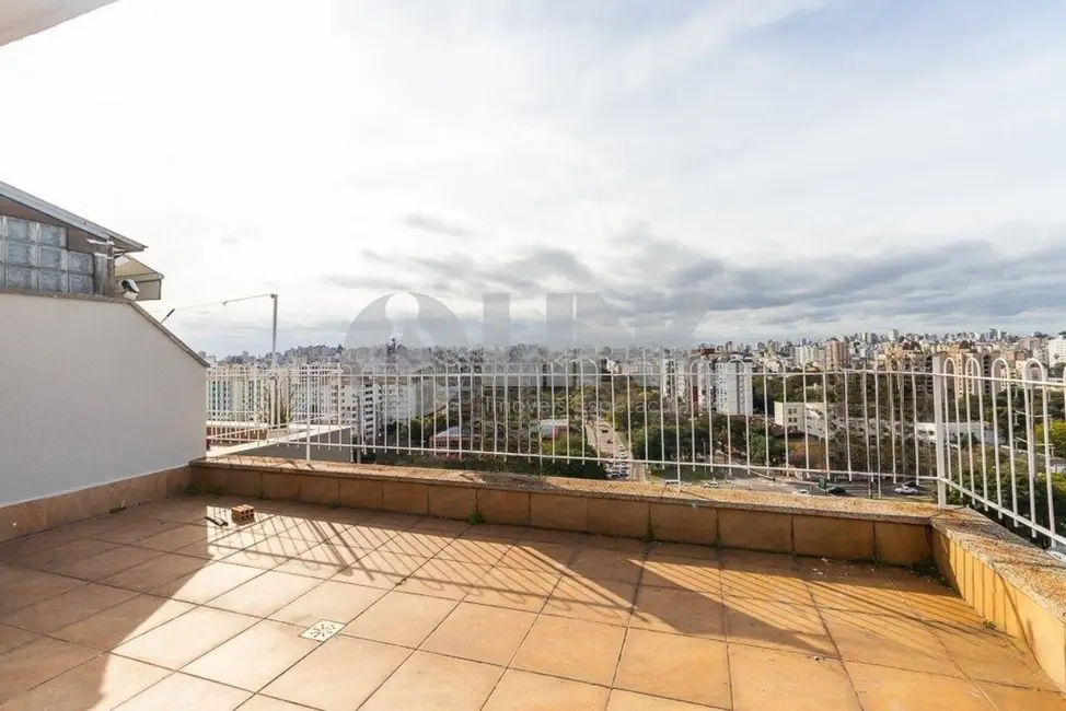 Apartamento com 2 quartos à venda, 152m2 em Menino Deus, Porto Alegre - RS - imagem 6 Foto 6 de Apartamento com 2 quartos à venda, 152m2 em Menino Deus, Porto Alegre - RS