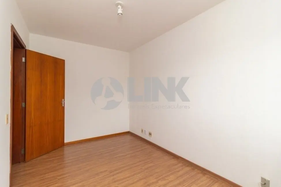 Apartamento com 2 quartos à venda, 54m2 em Menino Deus, Porto Alegre - RS - imagem 9 Foto 9 de Apartamento com 2 quartos à venda, 54m2 em Menino Deus, Porto Alegre - RS