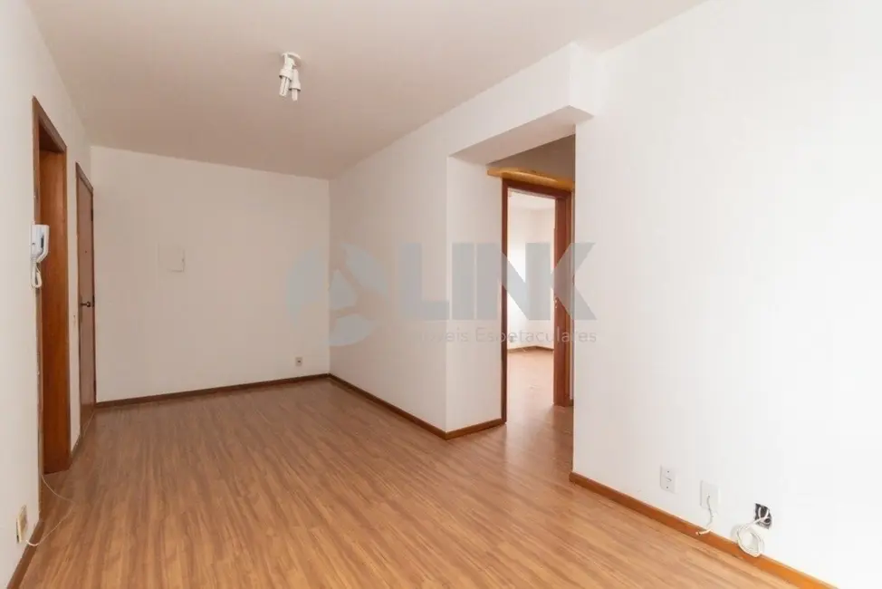 Apartamento com 2 quartos à venda, 54m2 em Menino Deus, Porto Alegre - RS - imagem 3 Foto 3 de Apartamento com 2 quartos à venda, 54m2 em Menino Deus, Porto Alegre - RS