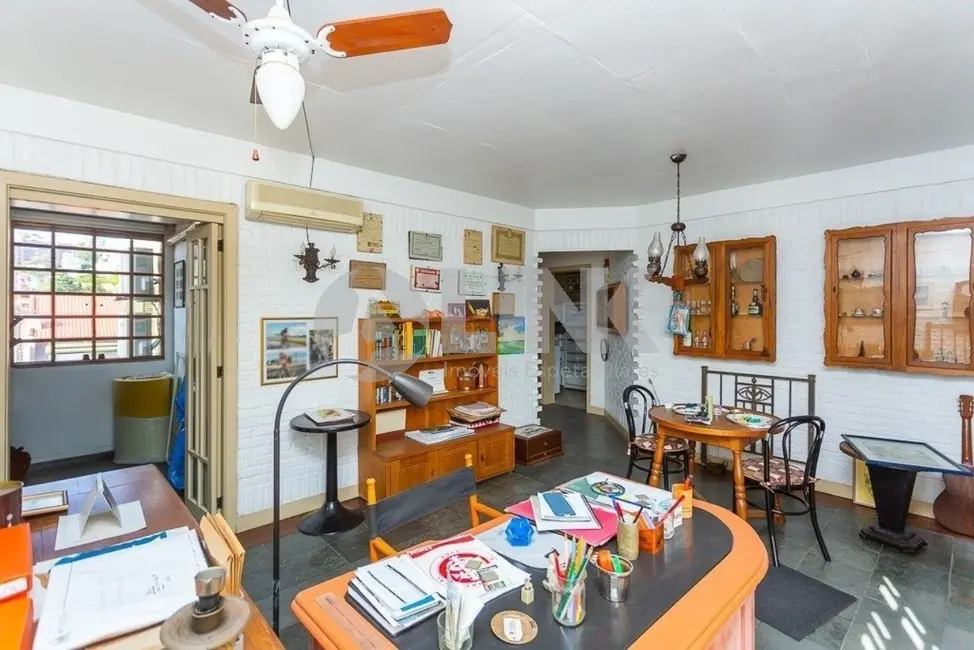 Apartamento com 2 quartos à venda, 83m2 em Menino Deus, Porto Alegre - RS - imagem 3 Foto 3 de Apartamento com 2 quartos à venda, 83m2 em Menino Deus, Porto Alegre - RS