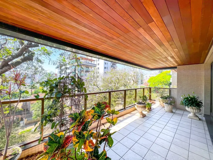 Apartamento com 3 quartos à venda, 322m2 em Moinhos de Vento, Porto Alegre - RS - imagem 6 Foto 6 de Apartamento com 3 quartos à venda, 322m2 em Moinhos de Vento, Porto Alegre - RS