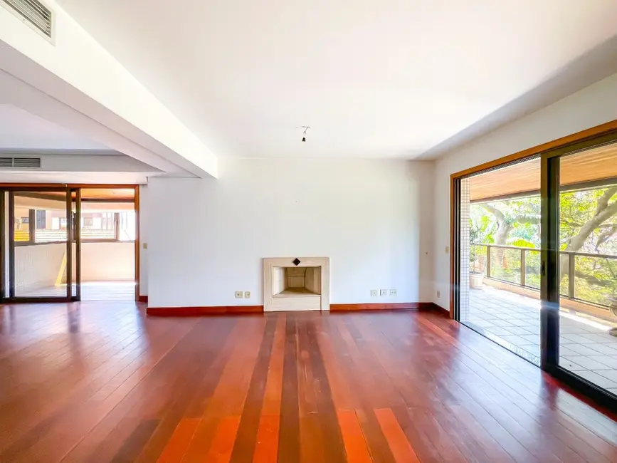 Apartamento com 3 quartos à venda, 322m2 em Moinhos de Vento, Porto Alegre - RS - imagem 3 Foto 3 de Apartamento com 3 quartos à venda, 322m2 em Moinhos de Vento, Porto Alegre - RS