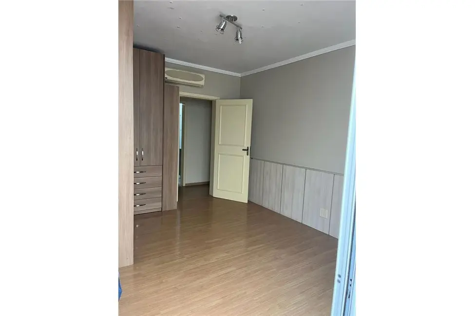 Foto 7 de Casa com 4 quartos à venda, 330m2 em Nonoai, Porto Alegre - RS